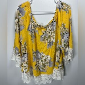 Floral Yellow Women's Top with Lace Trim and scoop neck size 22/24